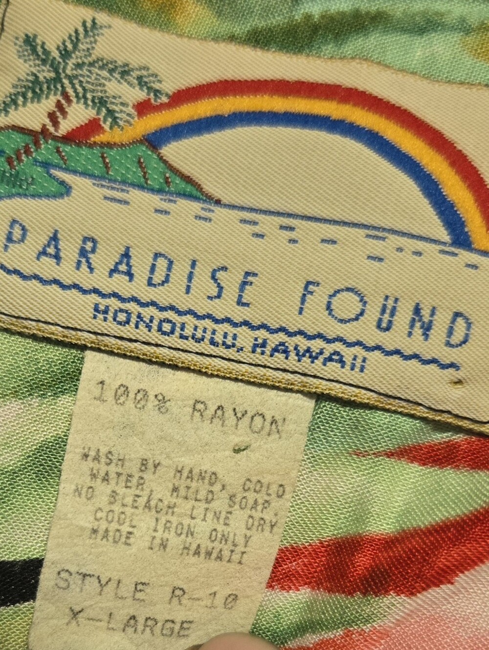 Vintage Paradise Found Hibiscus Hawaiian Shirt Mens Size XL Rayon Made In USA - Picture 3 of 6